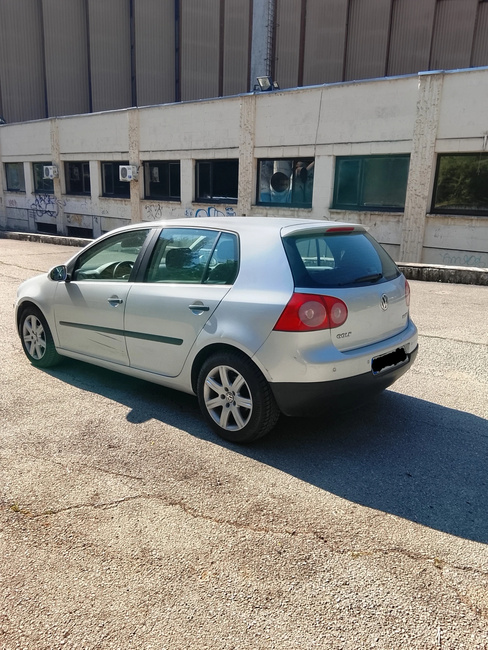 VW Golf V 1.9 TDI, снимка 4 - Автомобили и джипове - 55332229
