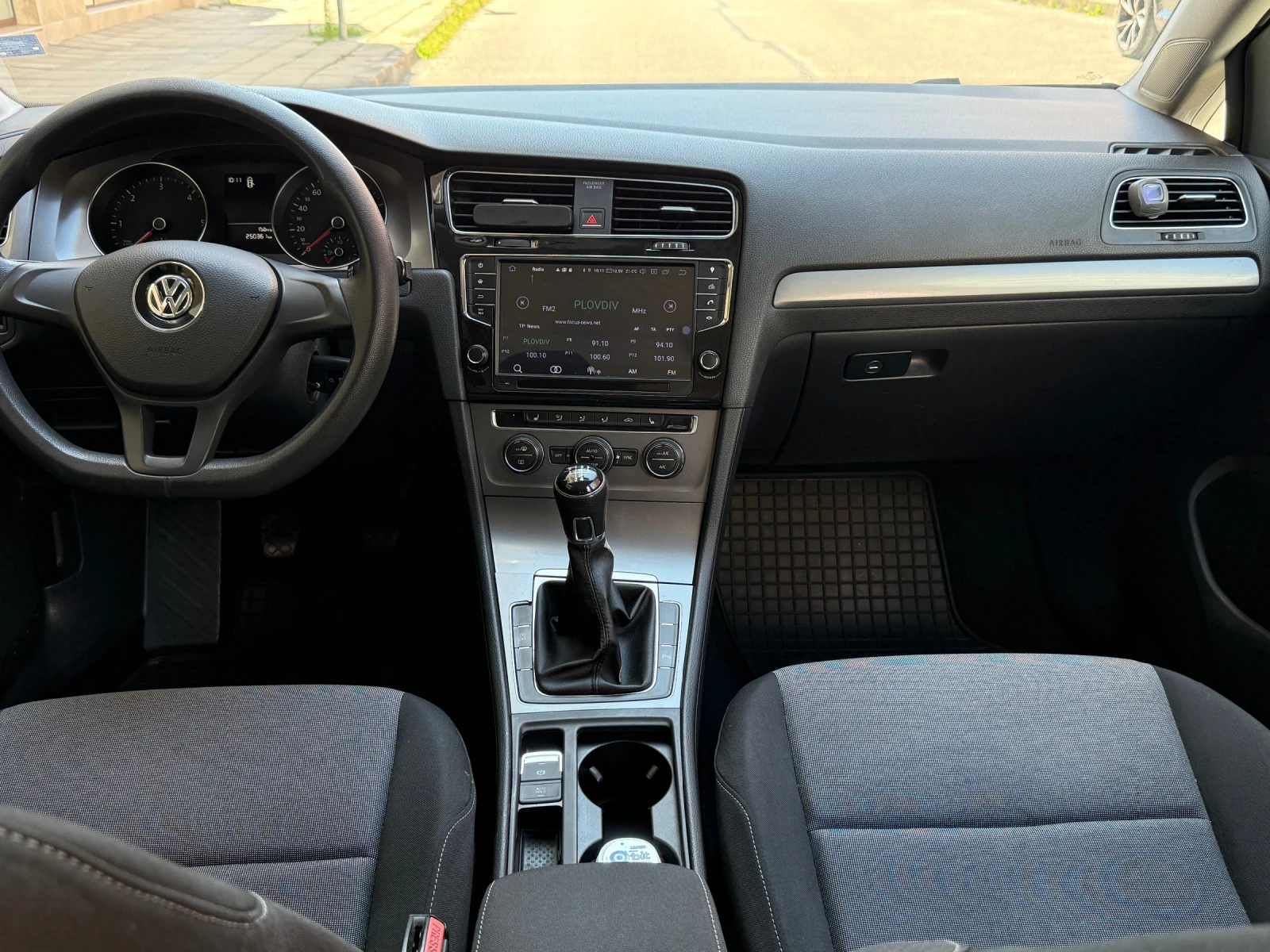 VW Golf, снимка 12 - Автомобили и джипове - 55425147