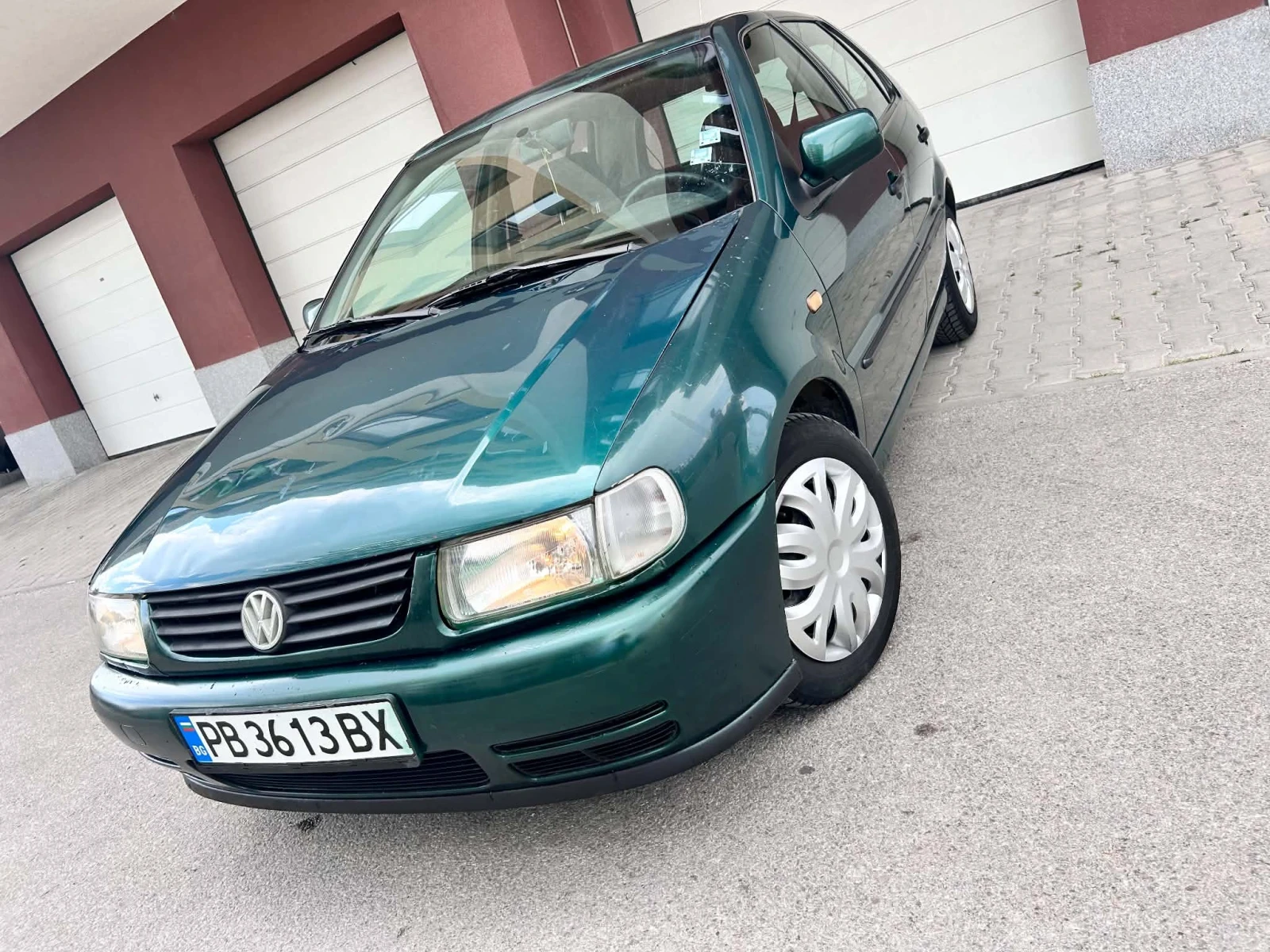 VW Polo 1.4 Бензин, снимка 12 - Автомобили и джипове - 55642419