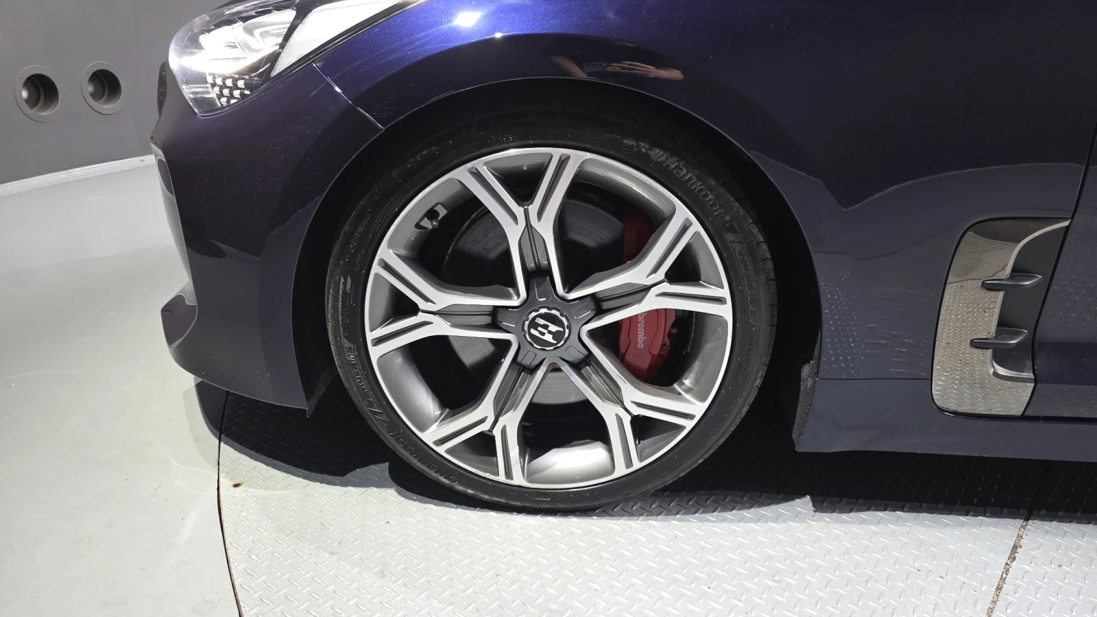Kia Stinger 3.3 Turbo AWD autogeorge.com, снимка 8 - Автомобили и джипове - 55707799