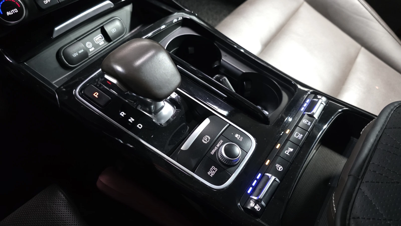 Kia Stinger 3.3 Turbo AWD autogeorge.com, снимка 13 - Автомобили и джипове - 55707799