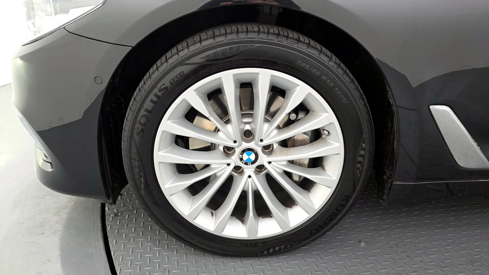 BMW 530 i xDrive Luxury Plus, снимка 5 - Автомобили и джипове - 55834262