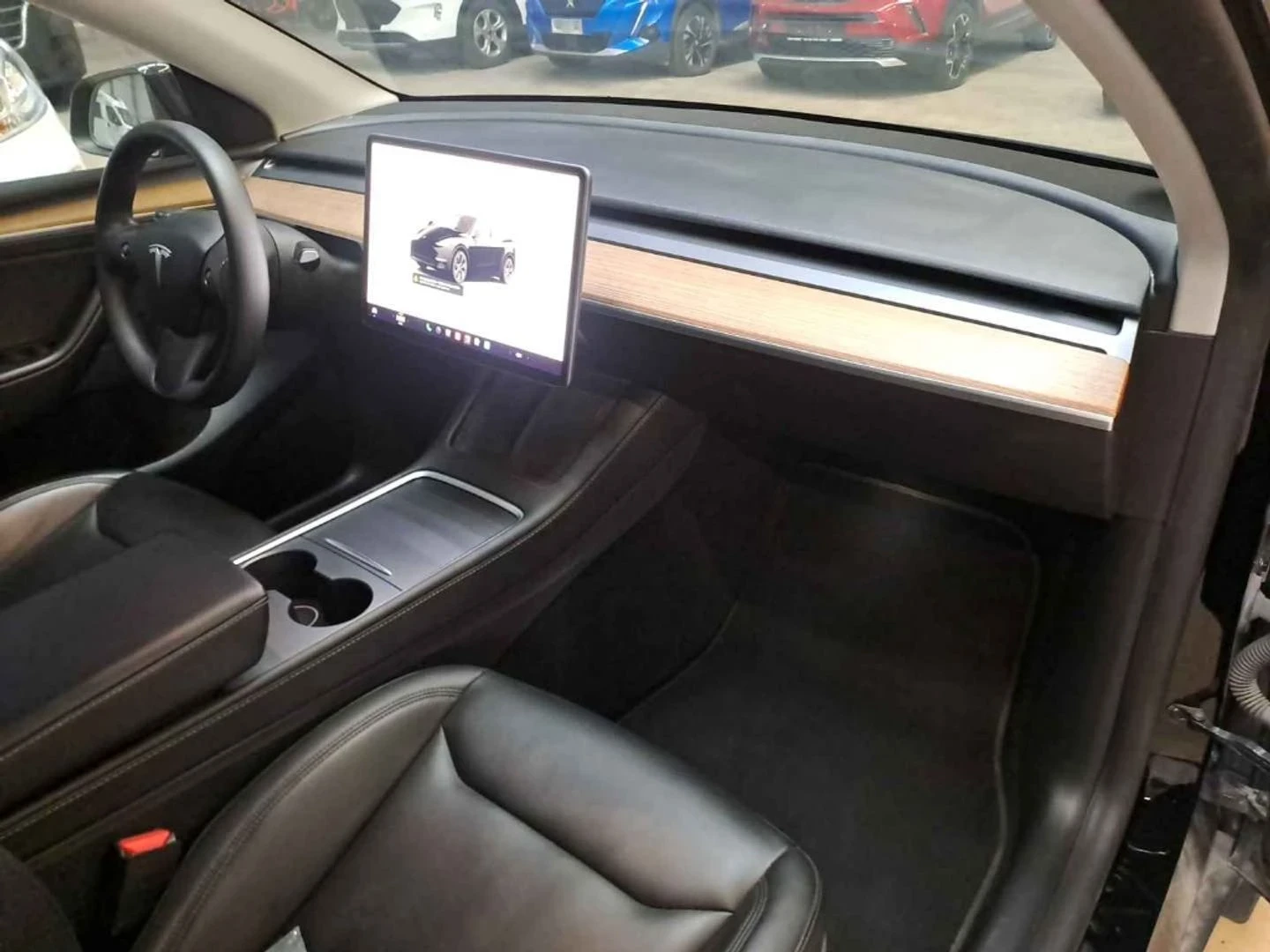 Tesla Model Y LONG RANGE/DUALMOTOR/AWD/ГАРАНЦИЯ/ЕВРОПЕЙСКА, снимка 5 - Автомобили и джипове - 55922708