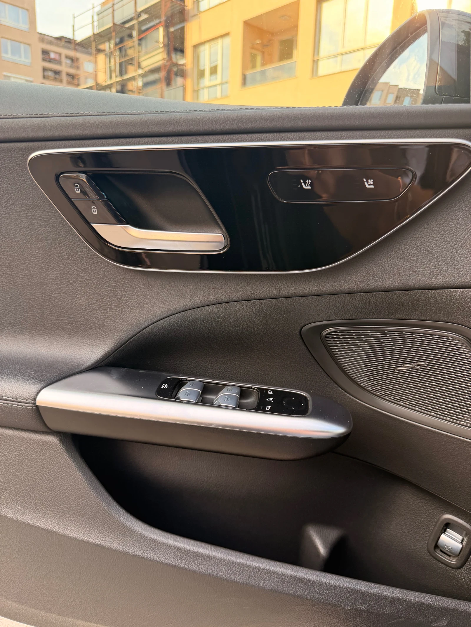 Mercedes-Benz C 220, снимка 6 - Автомобили и джипове - 56045505