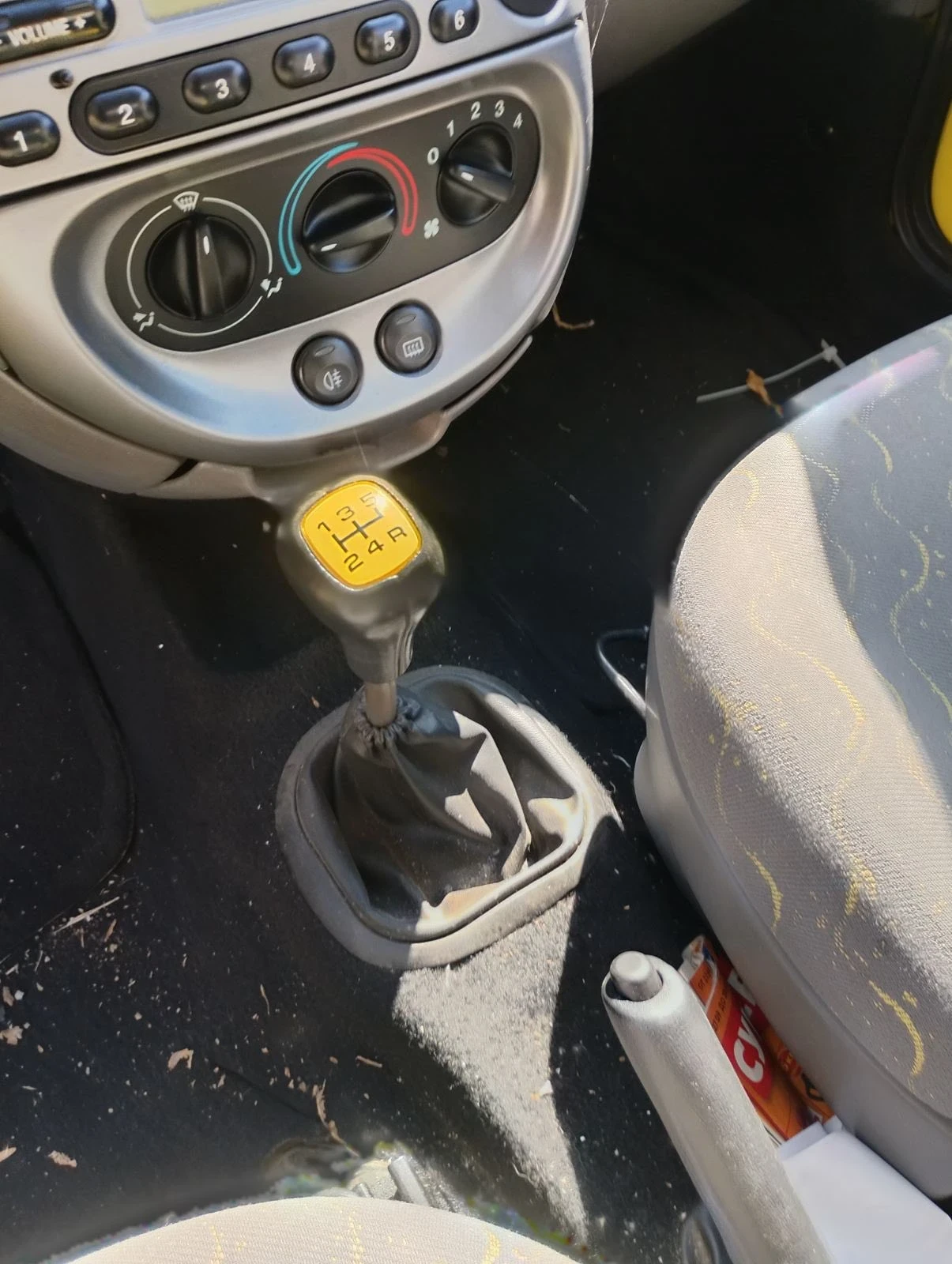 Ford Ka, снимка 8 - Автомобили и джипове - 56247894