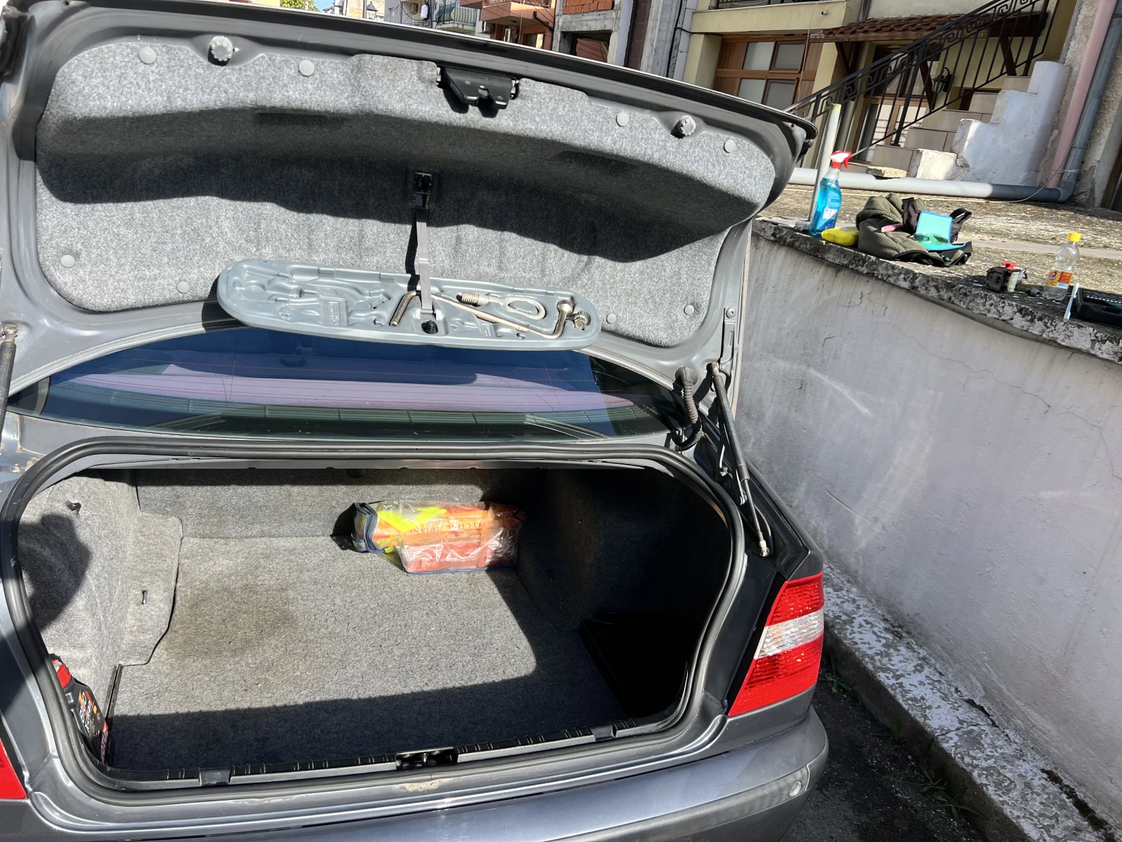 BMW 320, снимка 14 - Автомобили и джипове - 56644750
