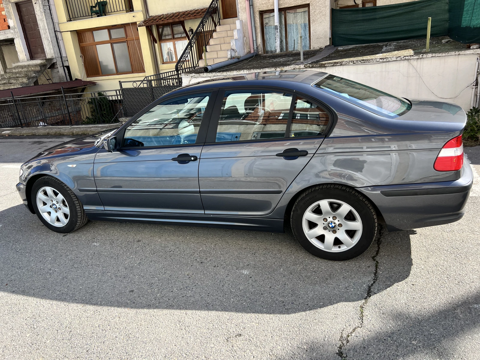 BMW 320, снимка 3 - Автомобили и джипове - 56644750
