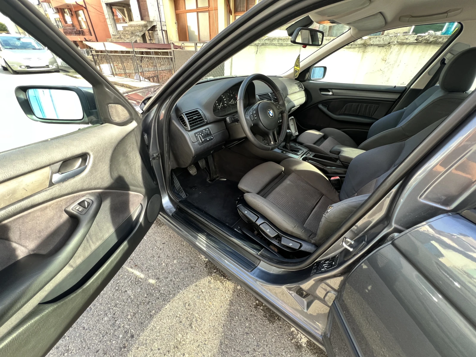 BMW 320, снимка 10 - Автомобили и джипове - 56644750