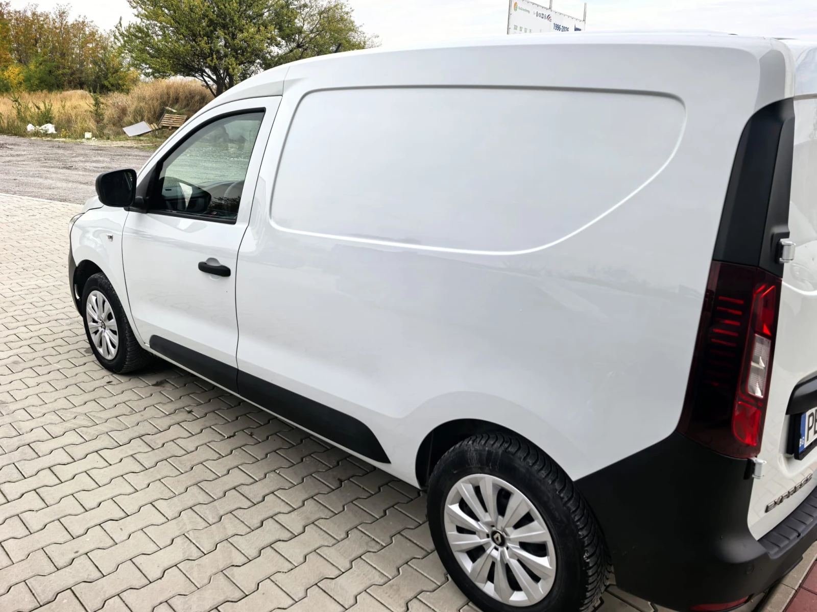 Renault Express, снимка 5 - Автомобили и джипове - 56657934