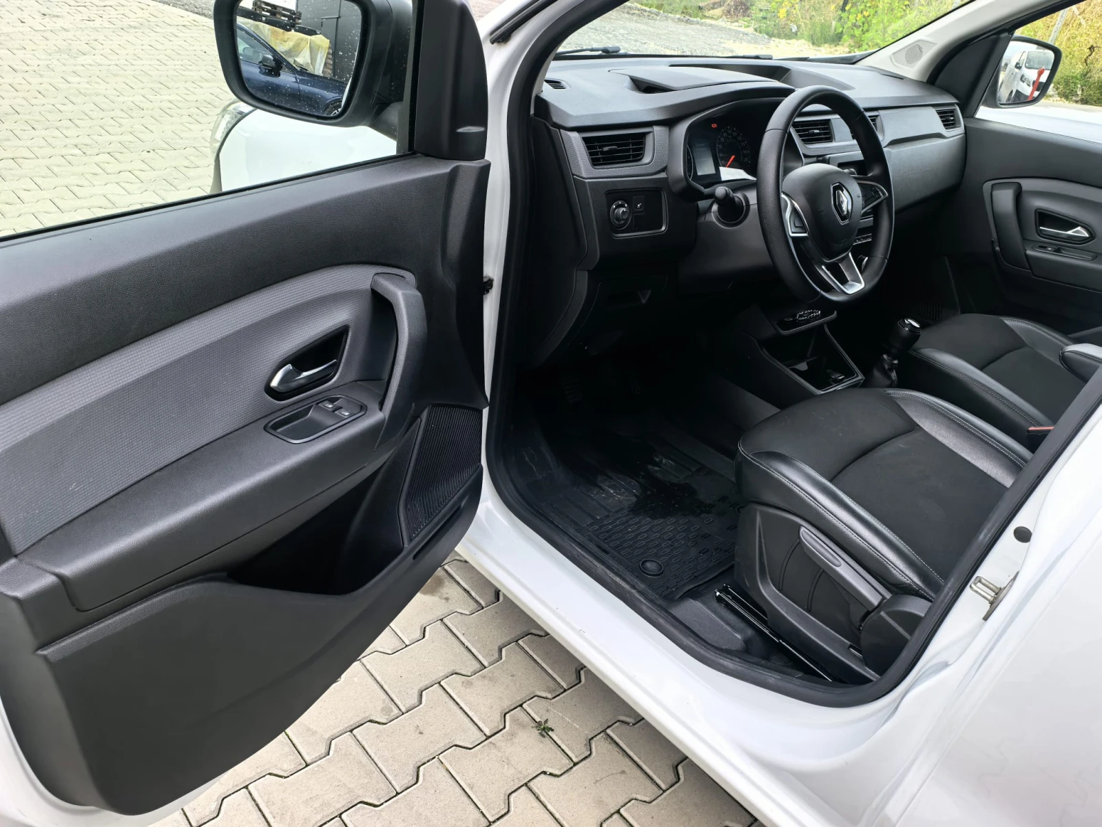 Renault Express, снимка 10 - Автомобили и джипове - 56657934
