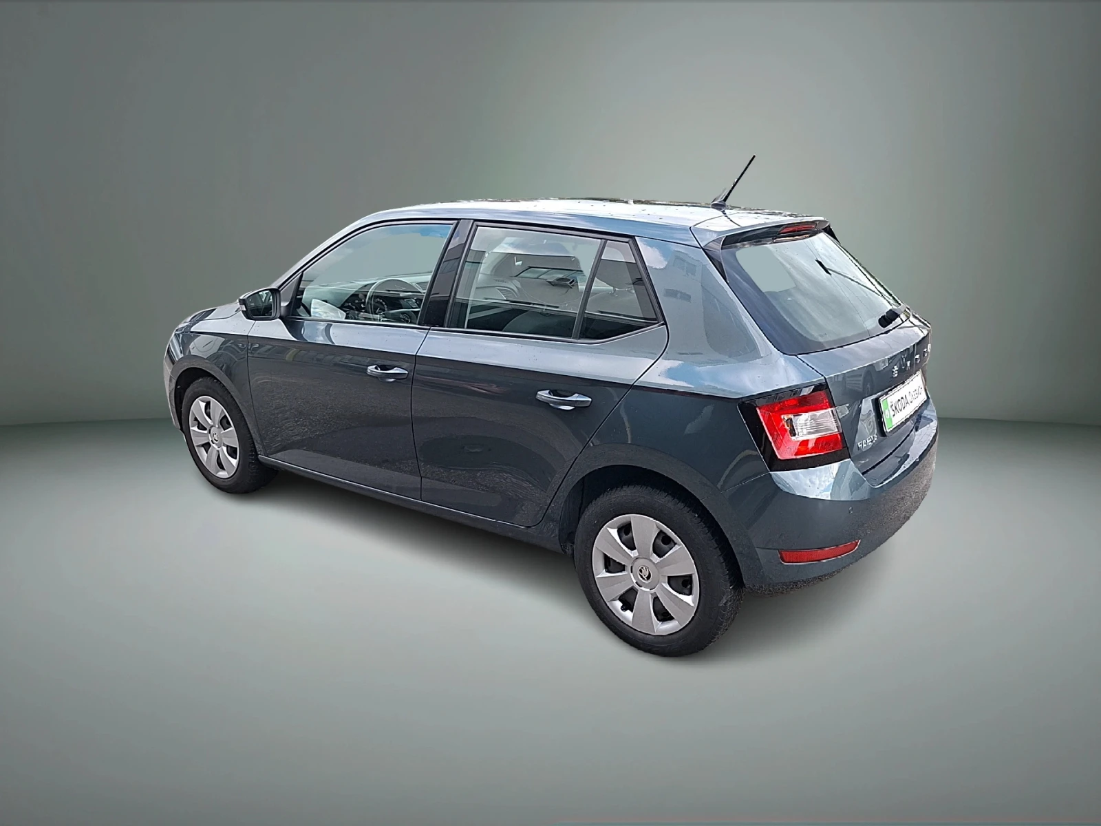 Skoda Fabia 1.0 MPI, снимка 6 - Автомобили и джипове - 56747856