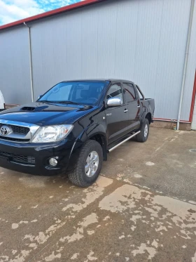 Toyota Hilux, снимка 1
