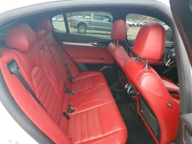 Alfa Romeo Stelvio 2.0l Ti, снимка 11