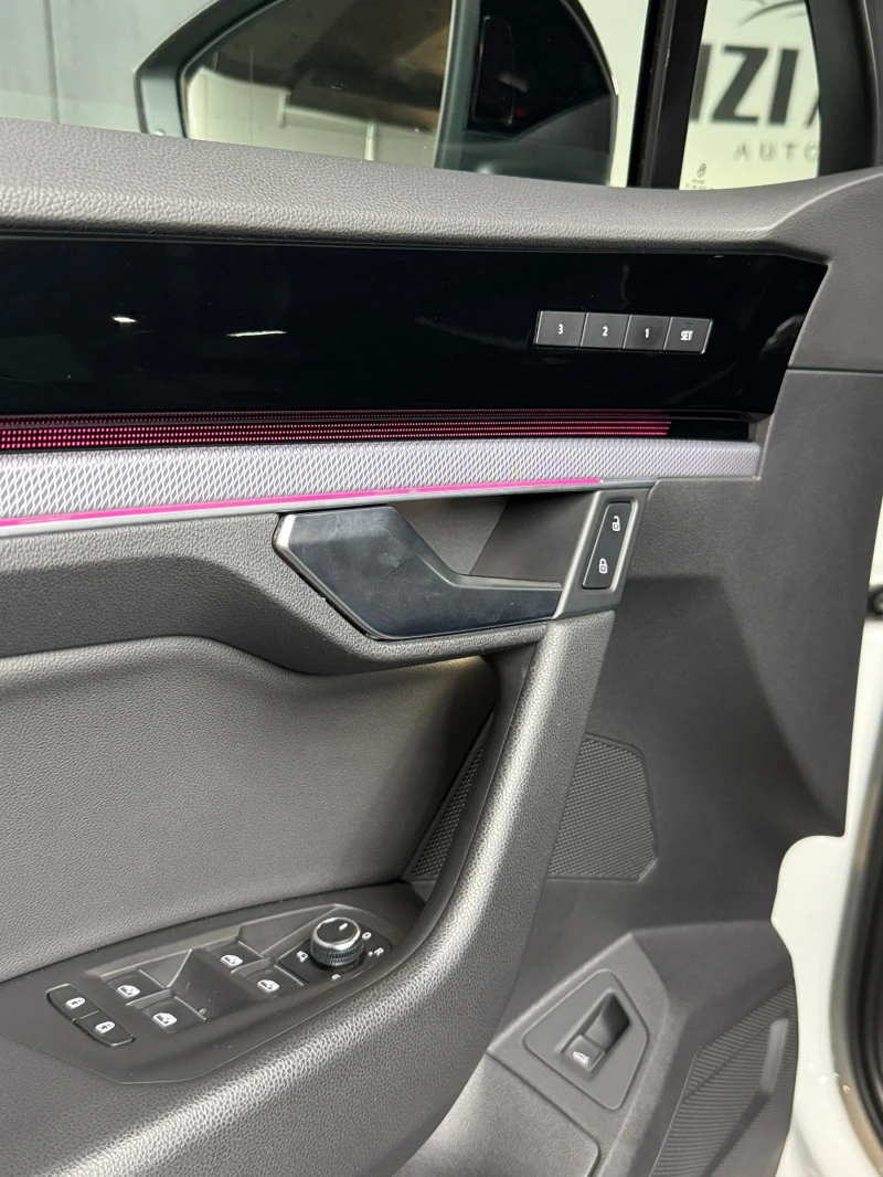 VW Touareg FULL/LIZING/4x4/PANO, снимка 14 - Автомобили и джипове - 51904915