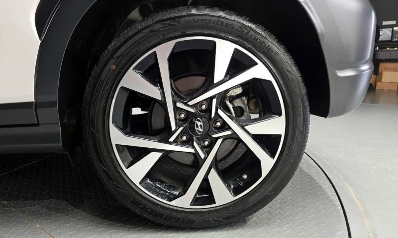 Hyundai Kona Gasoline 1.6 Turbo 4WD Inspiration, снимка 5 - Автомобили и джипове - 52112837