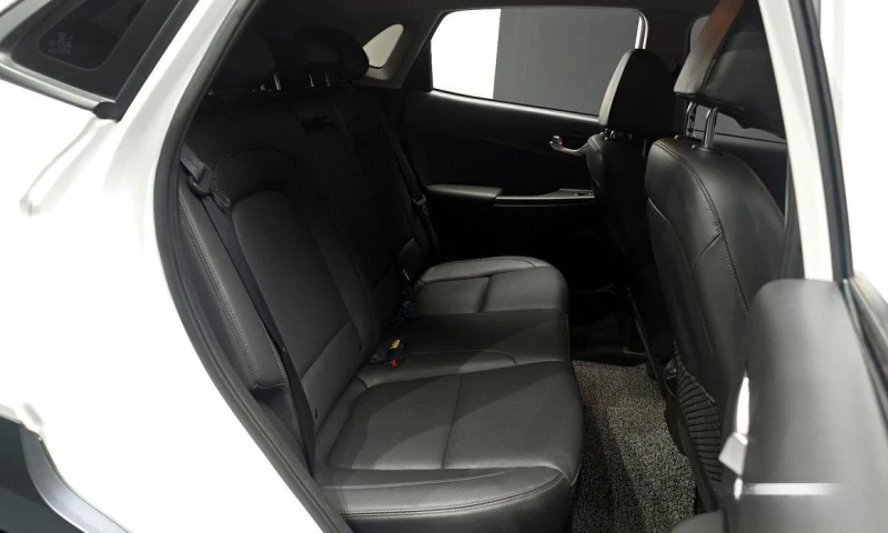 Hyundai Kona Gasoline 1.6 Turbo 4WD Inspiration, снимка 12 - Автомобили и джипове - 52112837