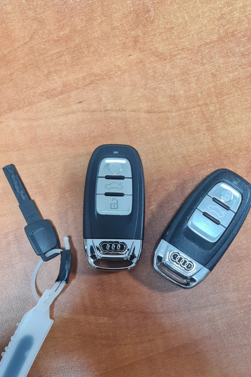 Audi Q5 3.0TDI* 3xS-Line* KEYLESS* PANO* 4X4* NAVI* , снимка 17 - Автомобили и джипове - 52329334