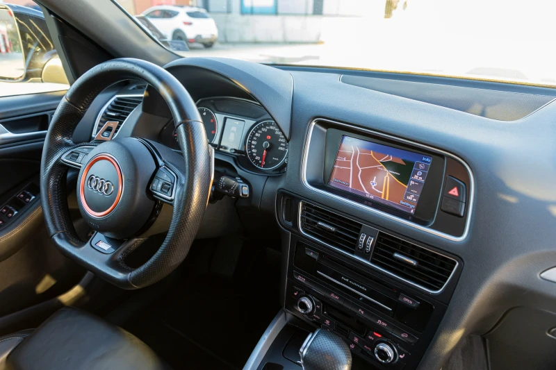 Audi Q5 3.0TDI* 3xS-Line* KEYLESS* PANO* 4X4* NAVI* , снимка 15 - Автомобили и джипове - 52329334