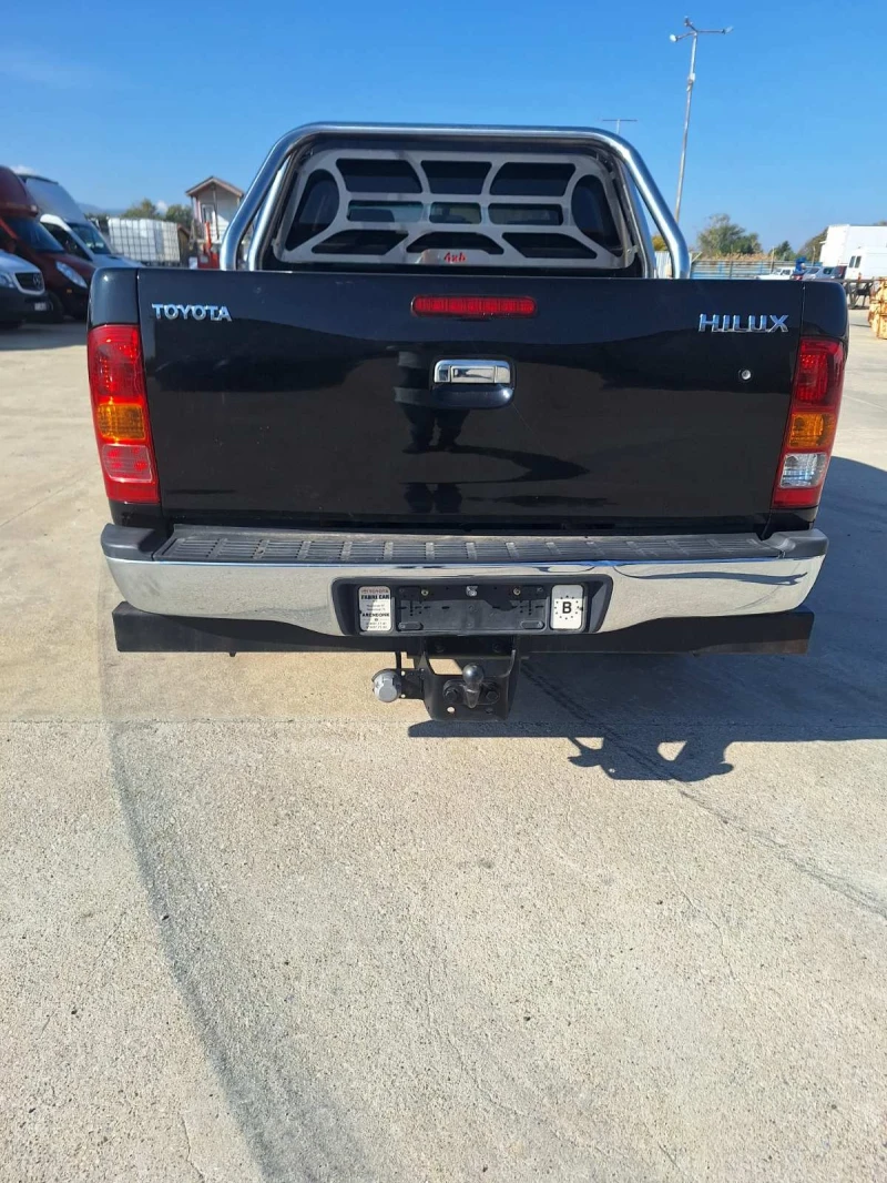 Toyota Hilux, снимка 11 - Автомобили и джипове - 52419260