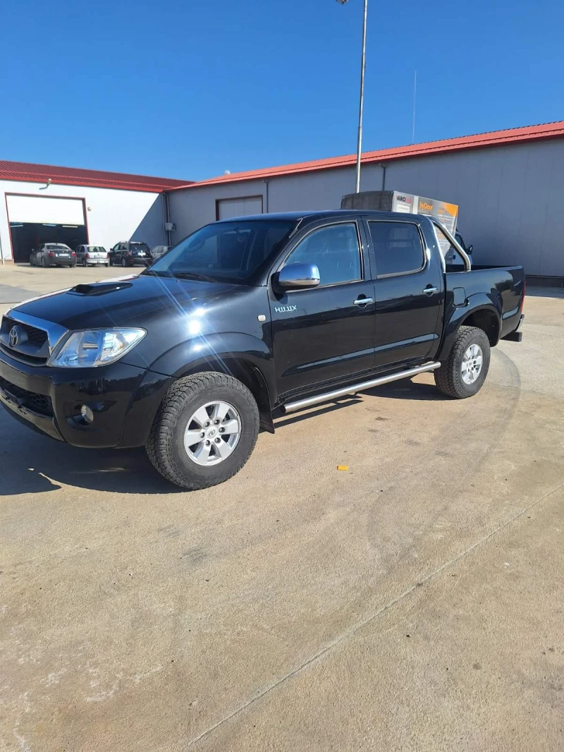 Toyota Hilux, снимка 2 - Автомобили и джипове - 52419260