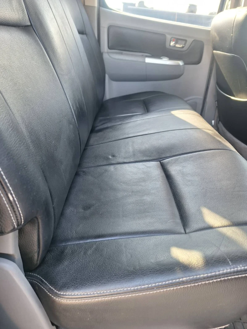 Toyota Hilux, снимка 12 - Автомобили и джипове - 52419260