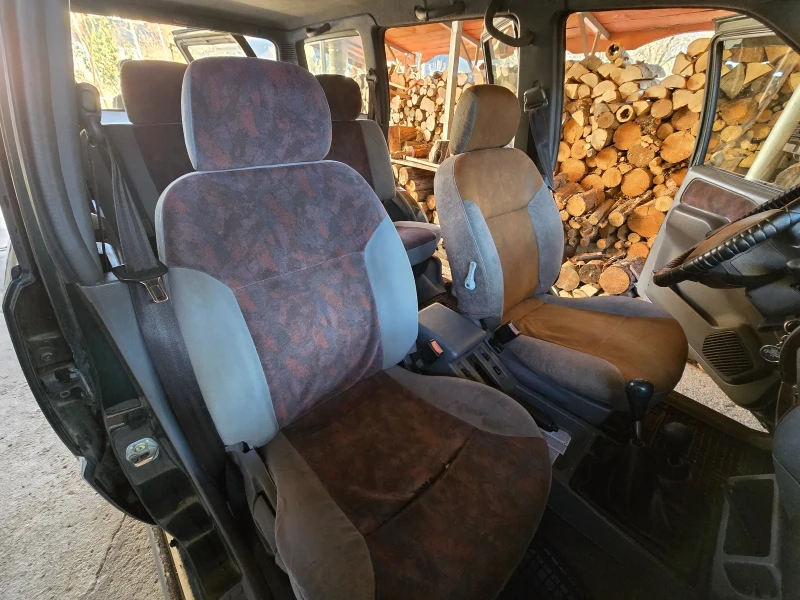 Nissan Terrano, снимка 6 - Автомобили и джипове - 53198911