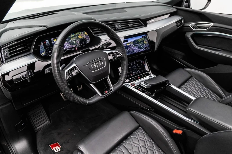 Audi SQ8 E-TRON/SPORTBACK/B&O/PANO/360/MATRIX/HEAD UP/, снимка 12 - Автомобили и джипове - 53438429