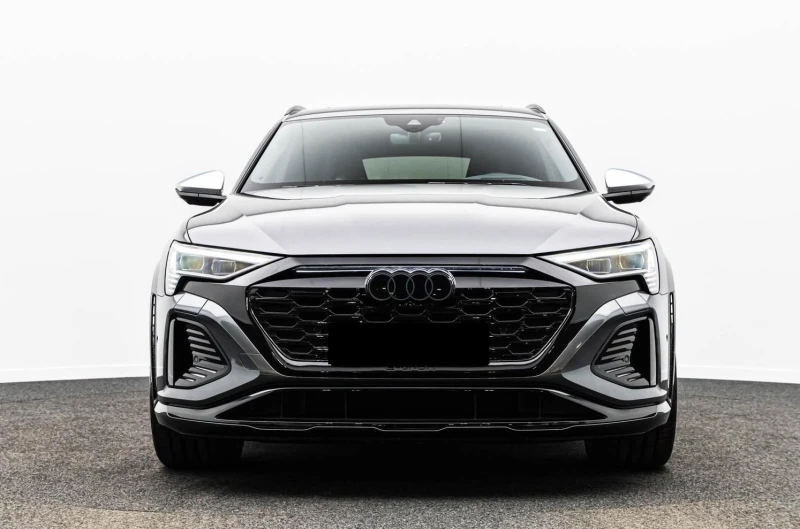 Audi SQ8 E-TRON/SPORTBACK/B&O/PANO/360/MATRIX/HEAD UP/, снимка 2 - Автомобили и джипове - 53438429