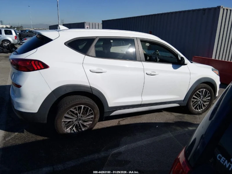 Hyundai Tucson 2.4l Sel, снимка 13 - Автомобили и джипове - 53577401