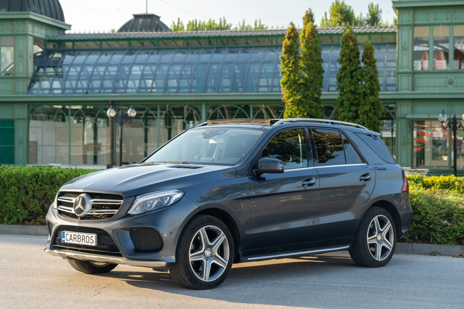 Mercedes-Benz GLE 350 AMG панорама Distronic 360 камери Airmatic - изображение 3