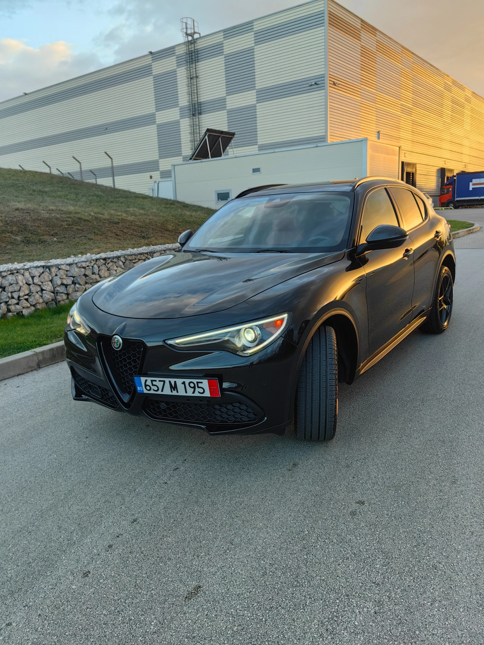 Alfa Romeo Stelvio Ti Vulcano Black | Mobile.bg   1