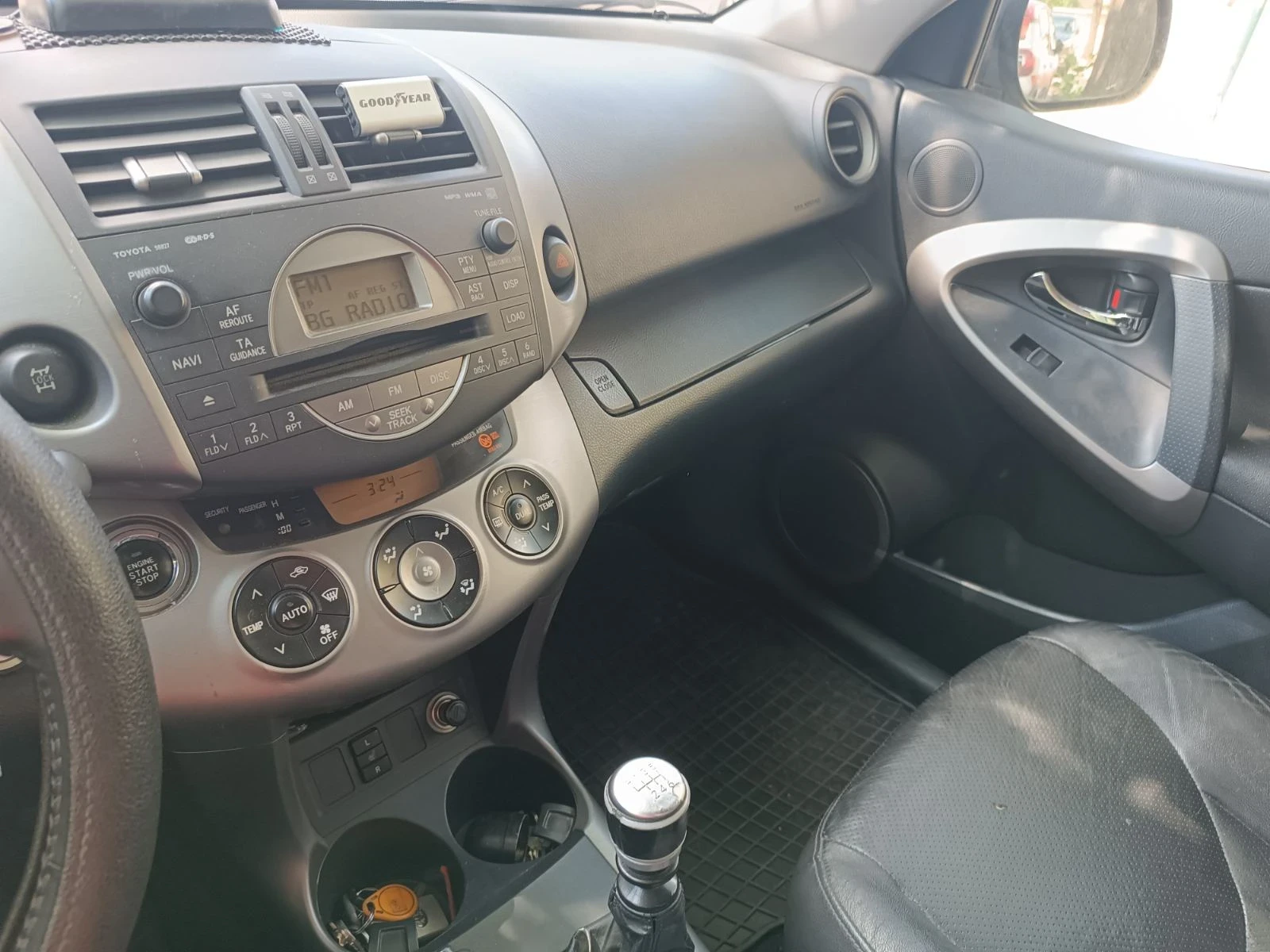 Toyota Rav4 D4D - изображение 8