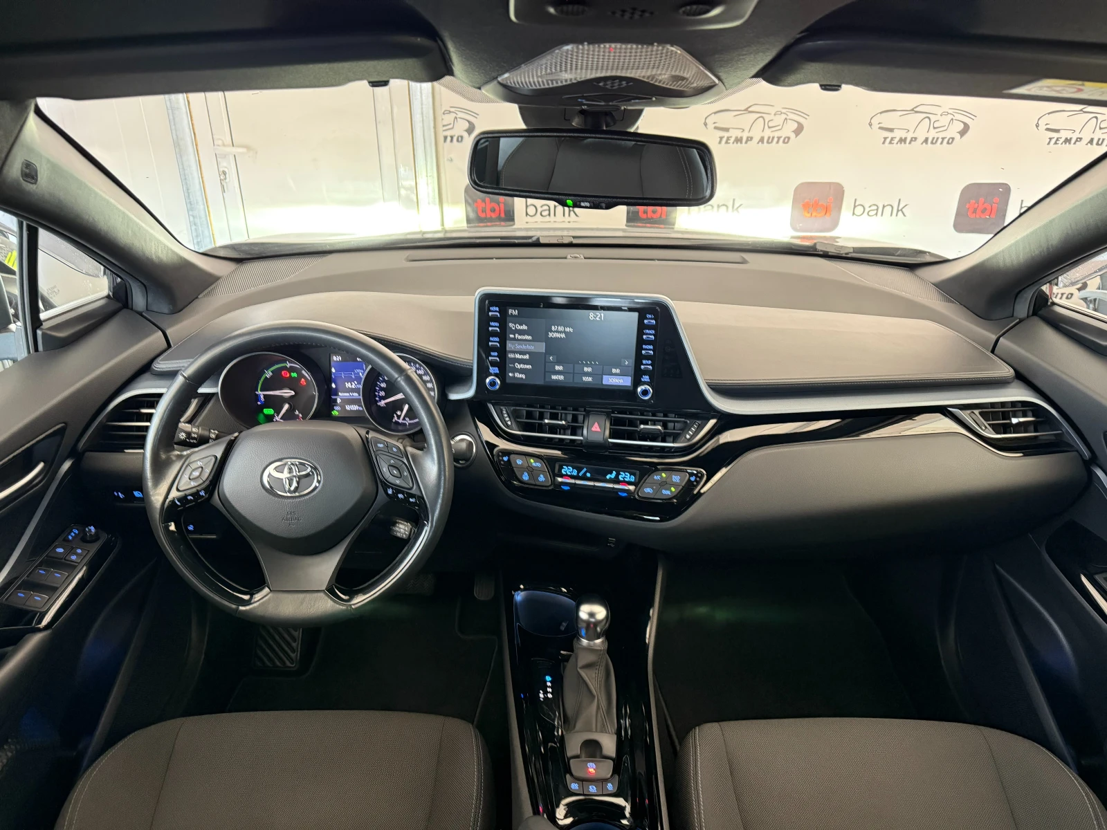 Toyota C-HR 2.0i* 184к* СЕРВИЗНА КНИЖКА С ПЪЛНА ИСТОРИЯ В ТОЙО - изображение 10
