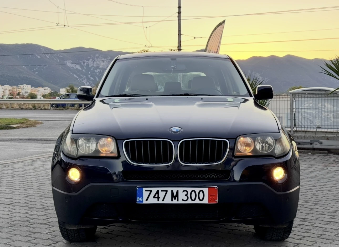 BMW X3 2.0D / Автомат - изображение 2
