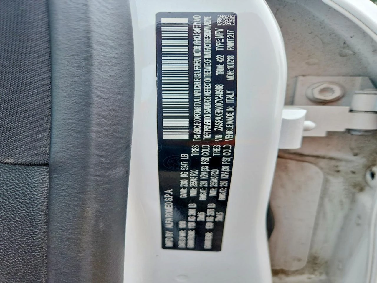 Alfa Romeo Stelvio 2.0l Ti, снимка 13 - Автомобили и джипове - 54241462