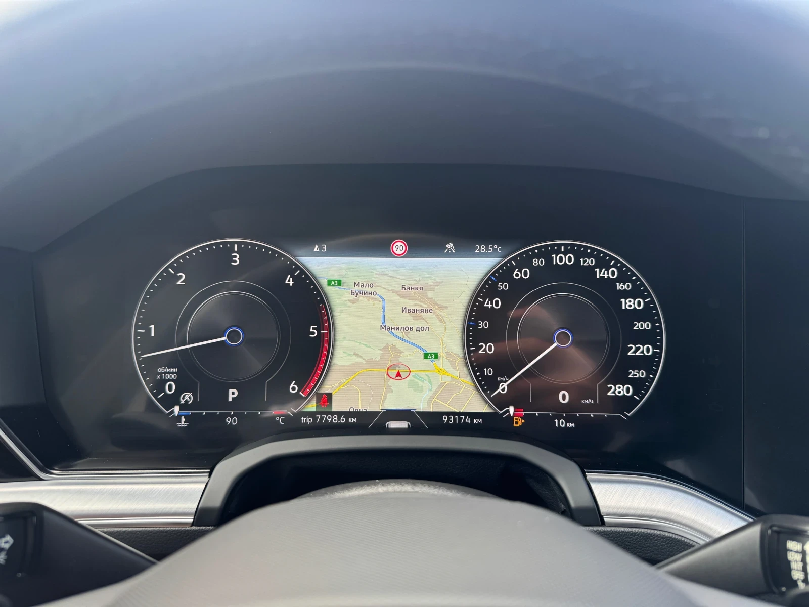VW Touareg 3.0TDI-KEYLESS-PANORAMA-MEMORY-ПОДГРЕВ-93000км., снимка 14 - Автомобили и джипове - 54967692