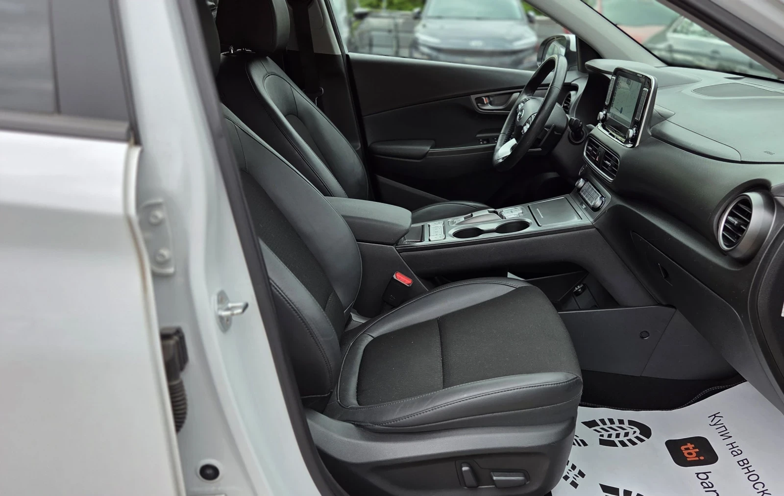 Hyundai Kona SOH100%ГАРАНЦИОННА/СЕРВИЗНА КНИЖКА, снимка 10 - Автомобили и джипове - 55005737