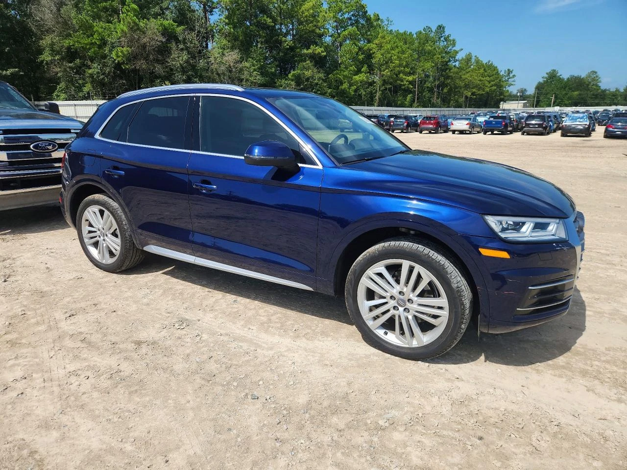 Audi Q8 QUATTRO* PREMIUM* PLUS* ДИГ.ТАБЛО* КАМЕРА* KEYLESS
