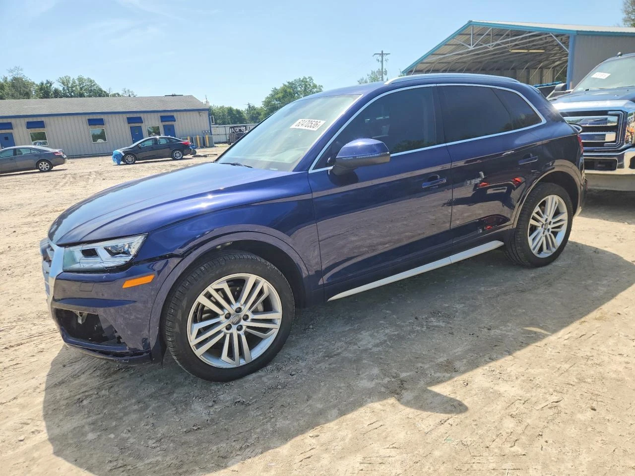 Audi Q8 QUATTRO* PREMIUM* PLUS* ДИГ.ТАБЛО* КАМЕРА* KEYLESS, снимка 2 - Автомобили и джипове - 55616785