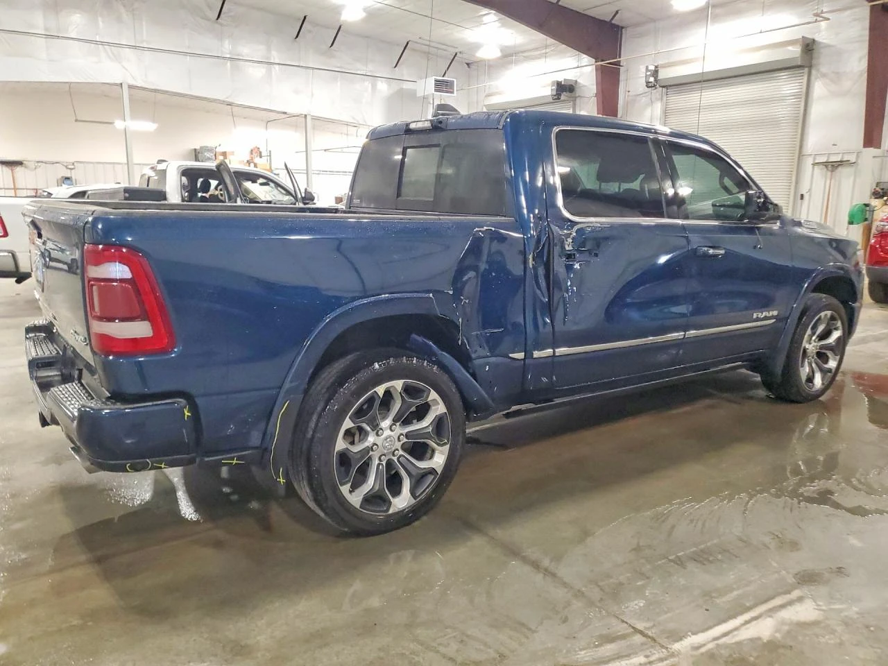 Dodge RAM 1500 5.7 LIMITED * Голяма навигация* Клип на двигателя, снимка 3 - Автомобили и джипове - 55624404