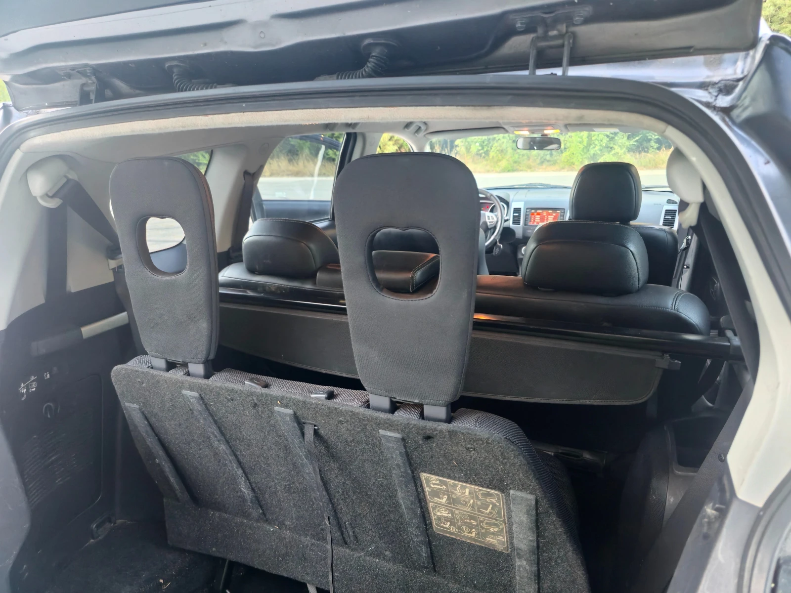 Citroen C-Crosser 2.2 HDI Навигация, снимка 16 - Автомобили и джипове - 56011739