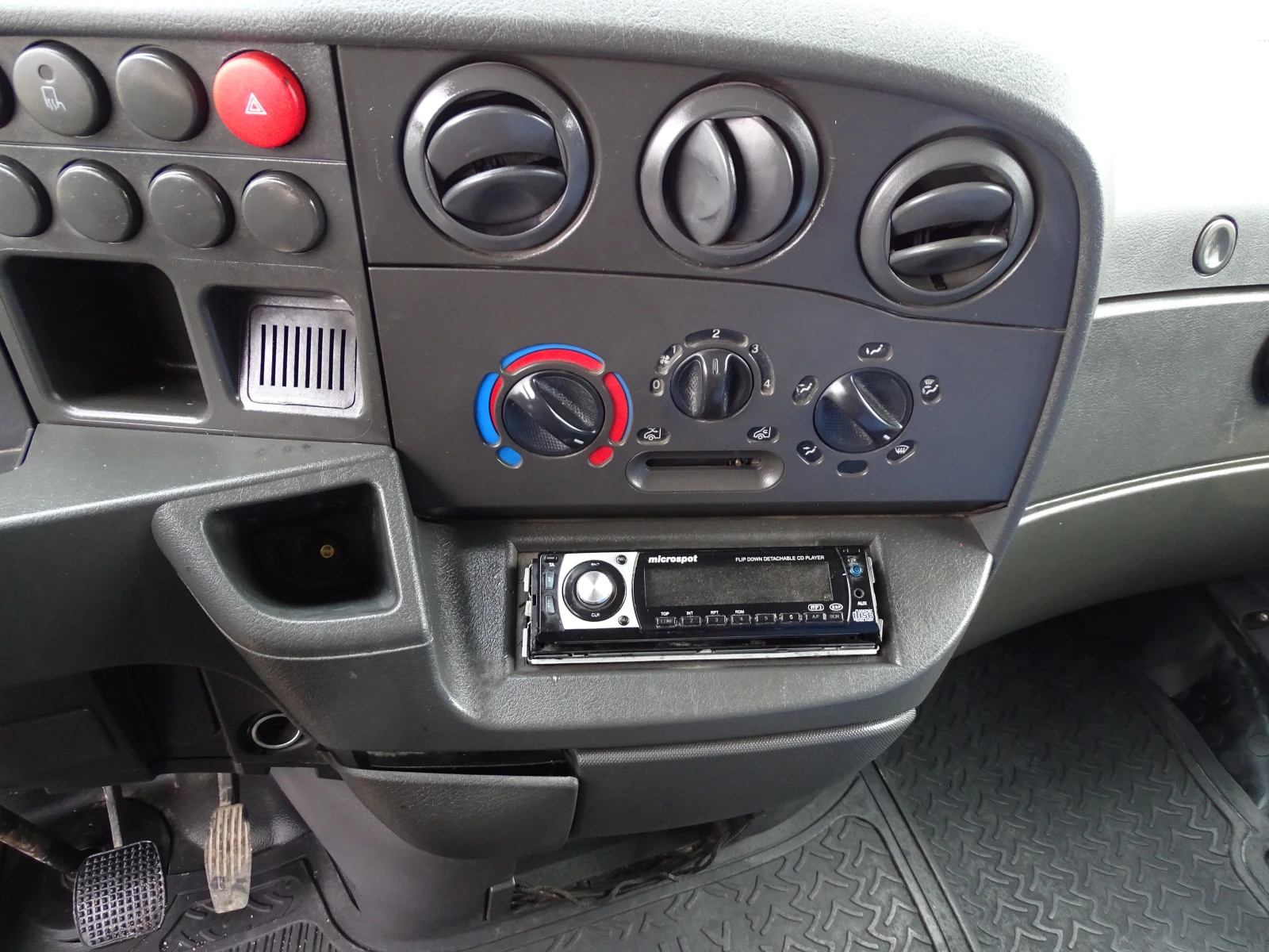 Iveco 35c11   ���. * �* 7-����� | Mobile.bg � ����������� 13