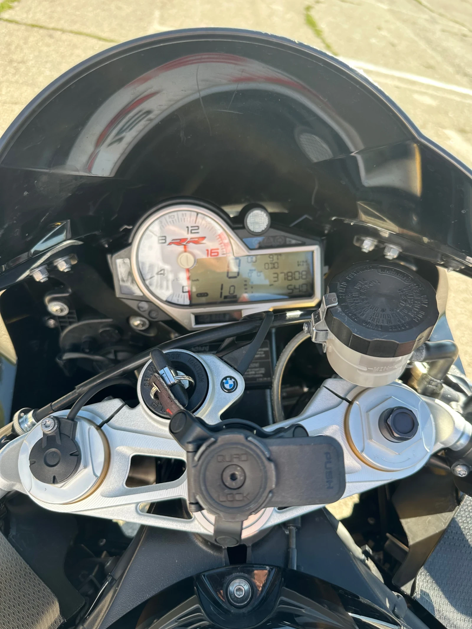 BMW S 1000RR - изображение 8