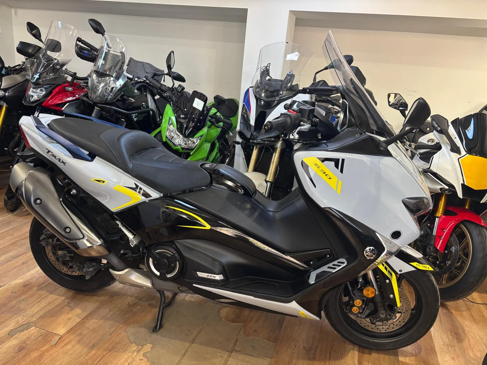 Yamaha T-max 530 DX, снимка 14 - Мотоциклети и мототехника - 52313920