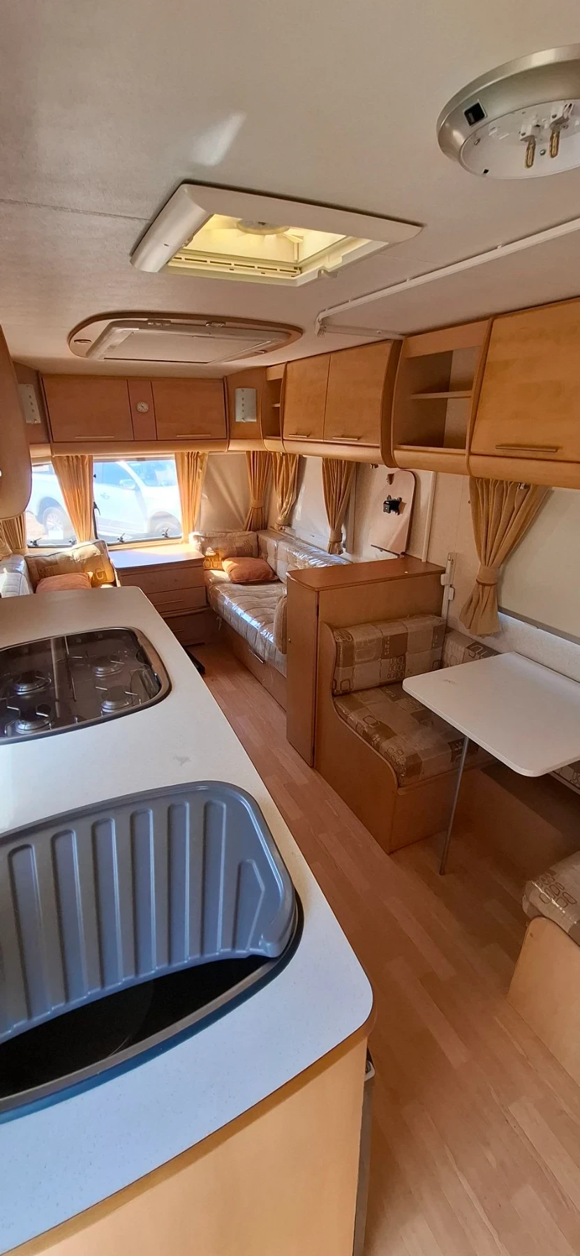 Каравана Bailey Pegeant Champagne 6, снимка 6 - Каравани и кемпери - 56651807