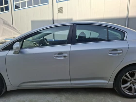 Toyota Avensis на ЧАСТИ, снимка 6