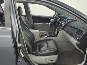 Toyota Camry 2.5 XLE, снимка 11