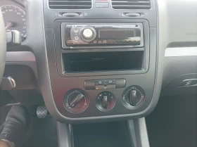VW Golf 1.6 -102КС/ ЛИЗИНГ , снимка 14