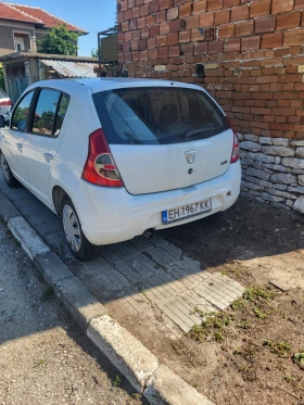 Обява за продажба на Dacia Sandero Климатик Газ.бензин  ~3 000 лв. - изображение 1