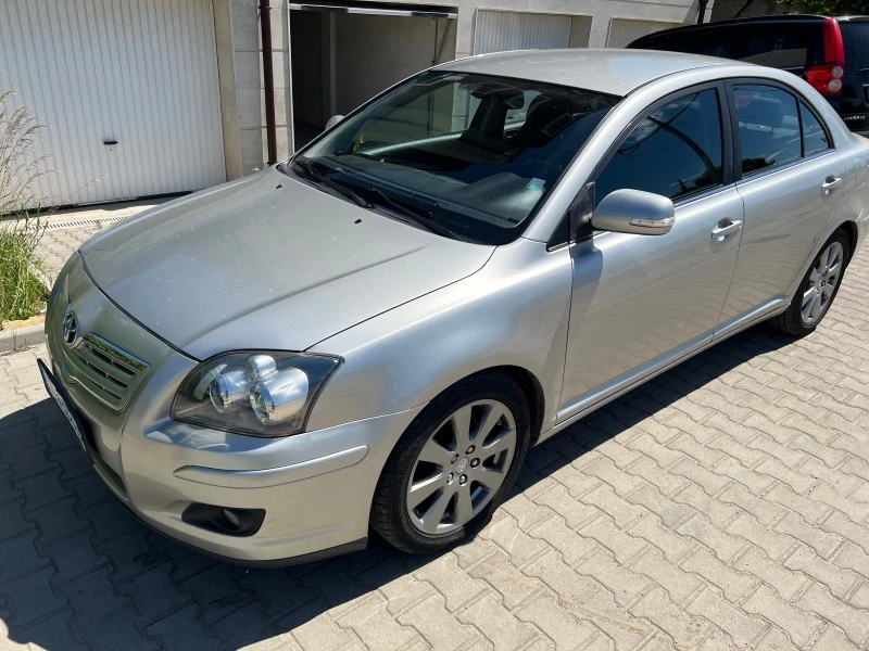 Toyota Avensis 2.2, снимка 3 - Автомобили и джипове - 46911908